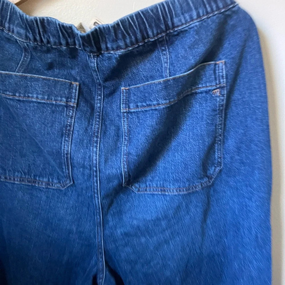 NWT Madewell Pull-On Straight Jeans in Saull Wash, size 33 - Picture 5 of 8